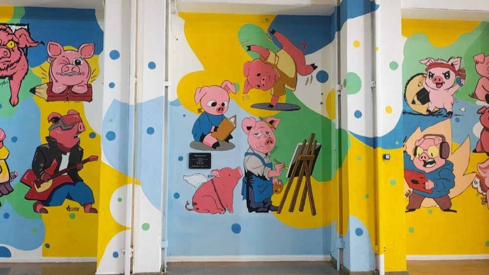 Con un mural colectivo y una feria de portfolios, cerró la Diplomatura en Ilustración de la FAUD