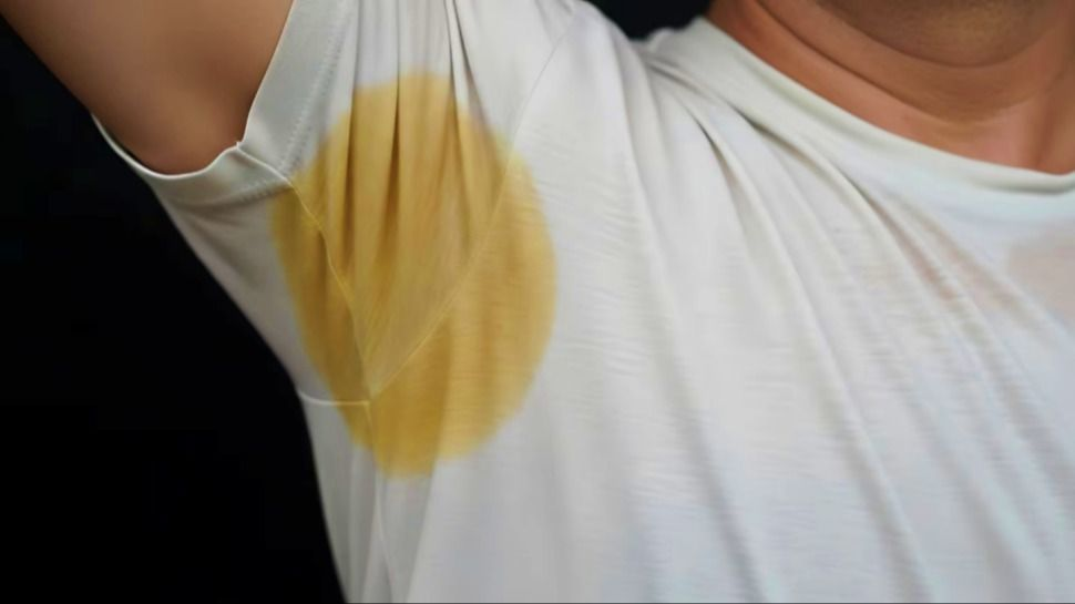 Cómo sacar manchas de sudor y dejar la ropa como nueva