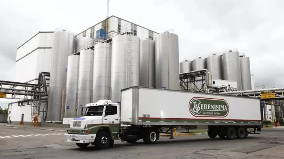 La Serenísima cambia de manos: Arcor y Danone compran todo