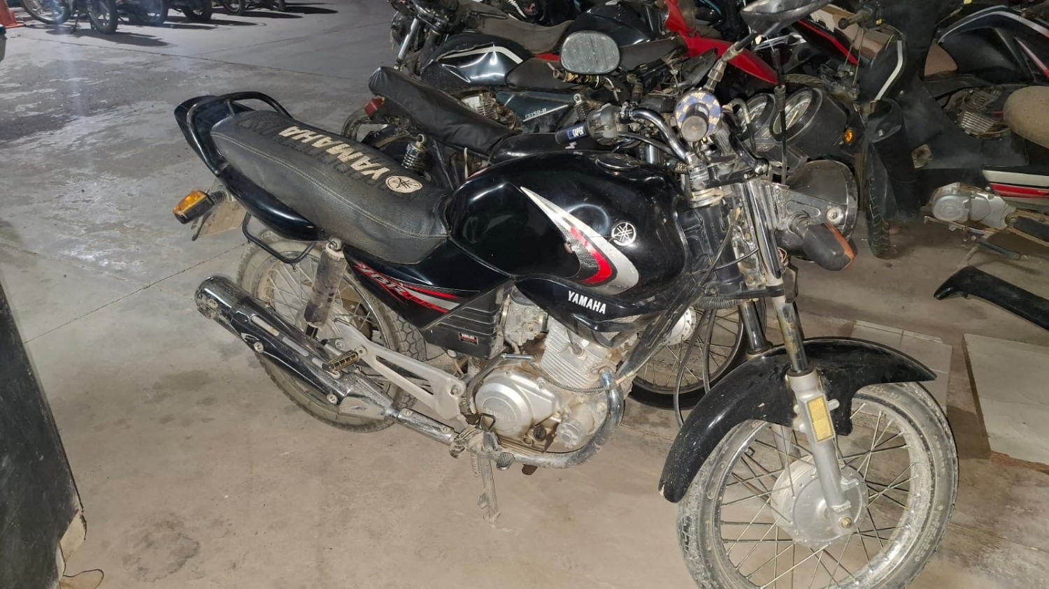 Cayó con una moto robada en Rivadavia tras un control por falta de luces
