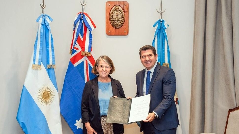 San Juan busca cooperación minera con Australia tras mantener una reunión oficial