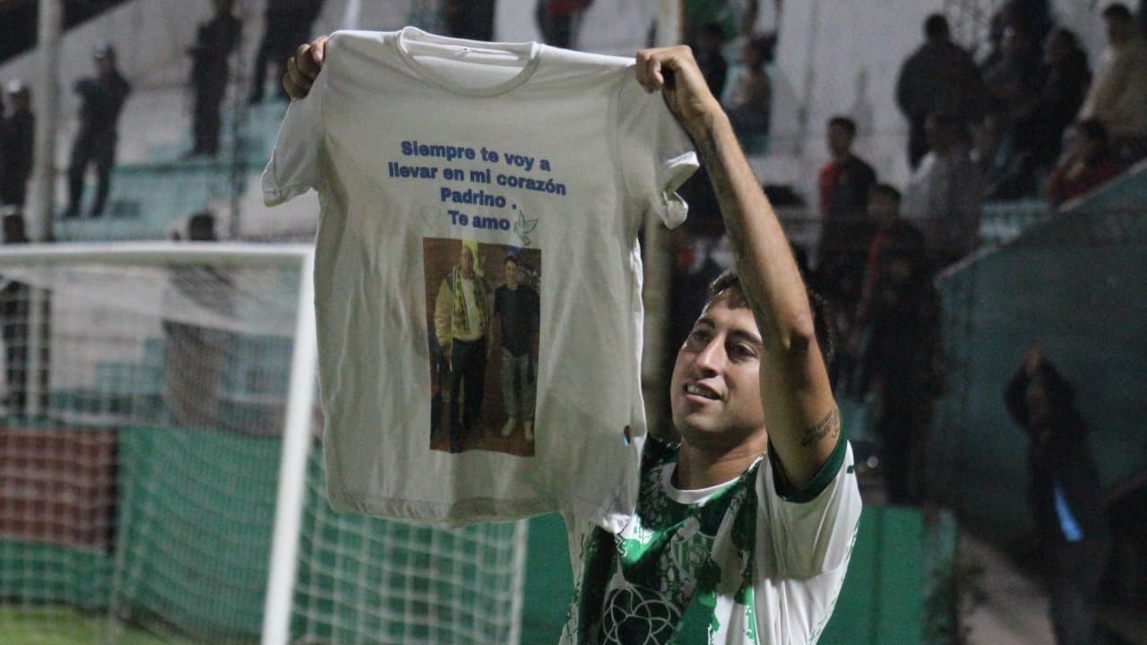 Agustín Aguilar y el emotivo recuerdo a su padrino en cada gol: "Siempre en mi corazón"