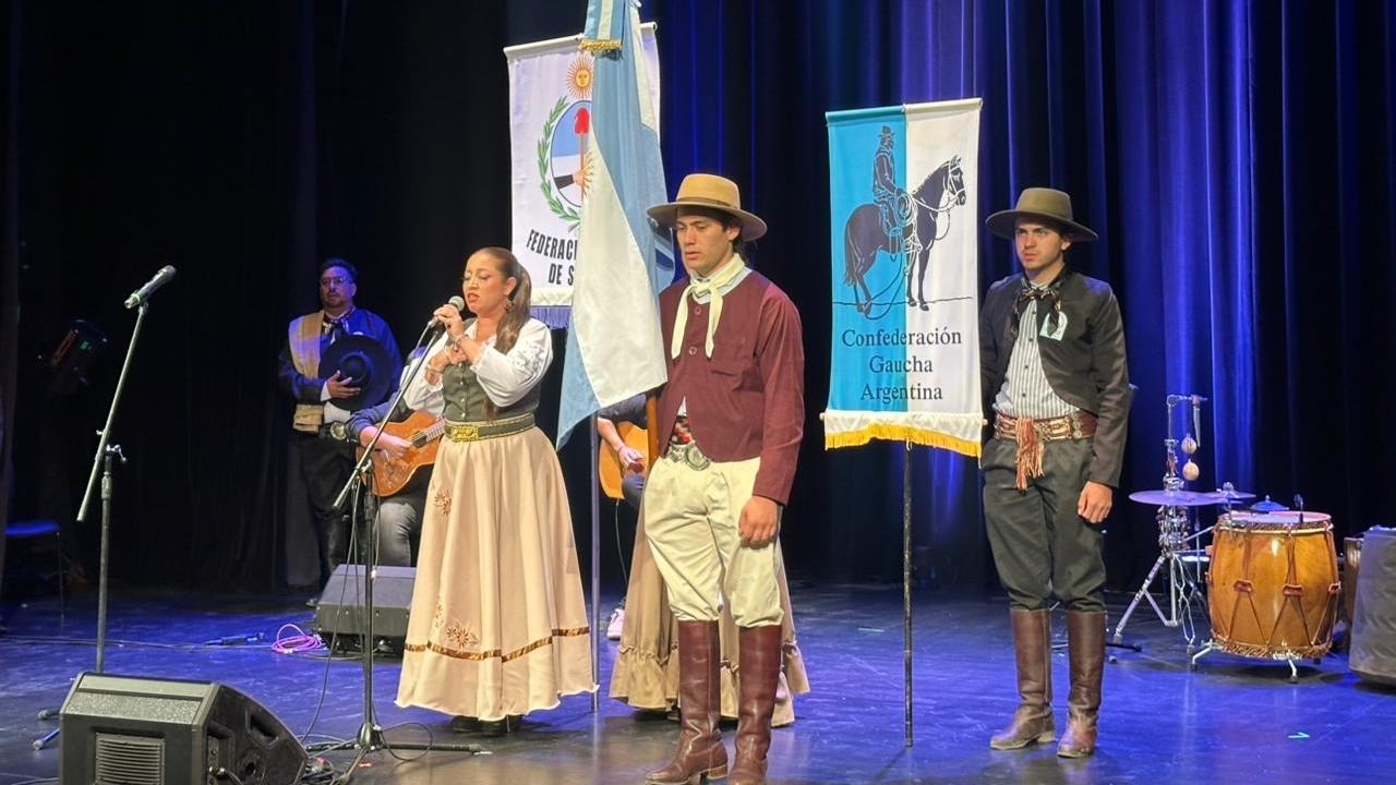 Entre tradición y fe, inauguraron la Cabalgata a la Difunta con su tradicional gala