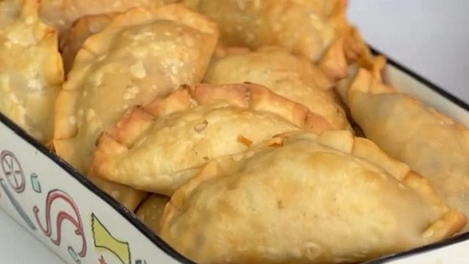 Receta para cocinar empanadas cheeseburger caseras paso a paso