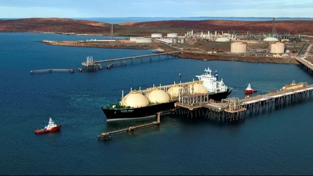 Un ciclón en Australia y la crisis en Oriente Medio golpean el gas GNL