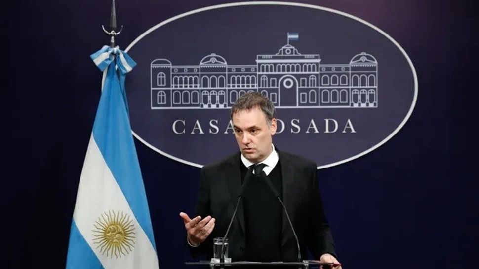 Adorni presentará su declaración jurada en mayo y el Gobierno lo respalda