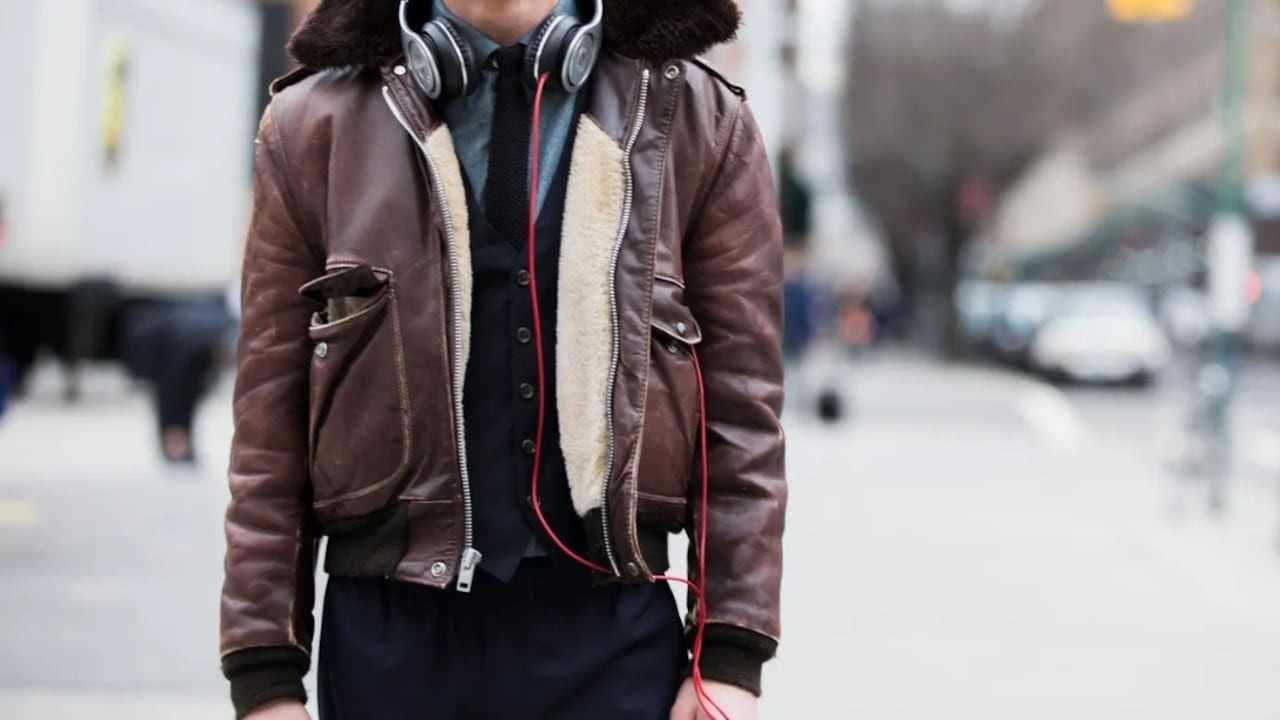 El abrigo vintage tipo shearling que será tendencia el invierno 2026