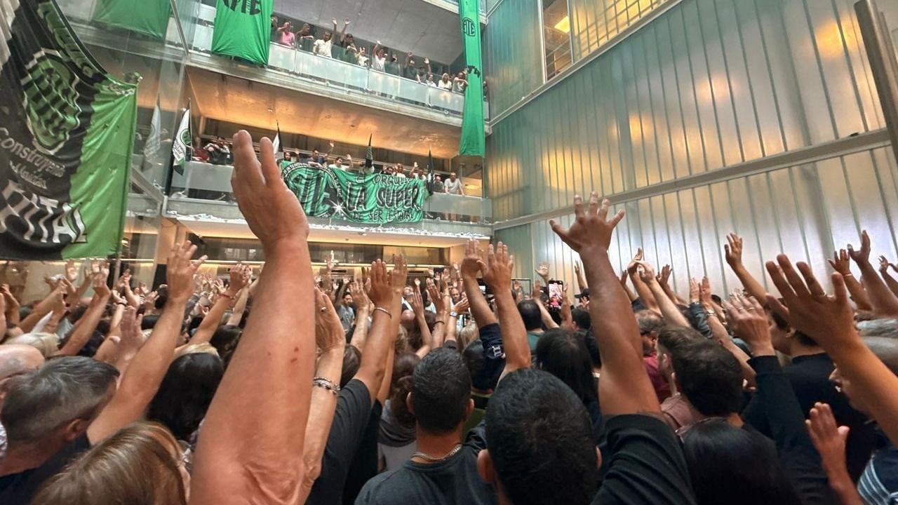 ATE en guerra contra Mariano Gutiérrez por presunto enriquecimiento ilícito