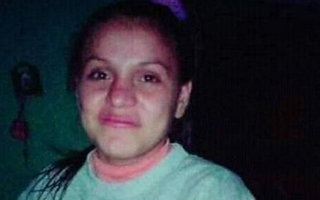 Hallaron muerta y asfixiada a una joven en una finca 