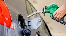 Con el aumento, la nafta Premium costará $274,80 y el gasoil $327,60