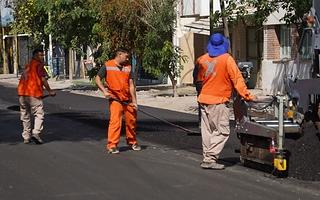 La Provincia invertirá $7.450 millones en obras de pavimento y señalización