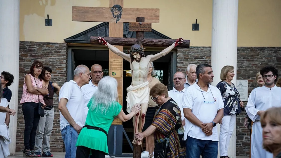 Este viernes Santo se realizará el tradicional Vía Crucis en la Catedral