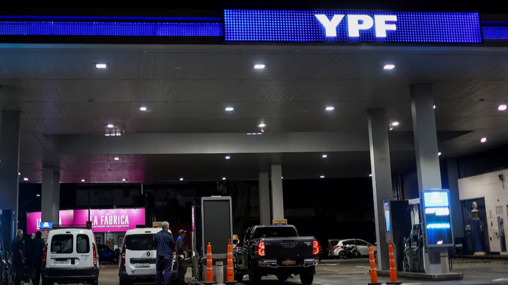 Nafta sin aumentos: YPF mantendrá estables los precios por 45 días