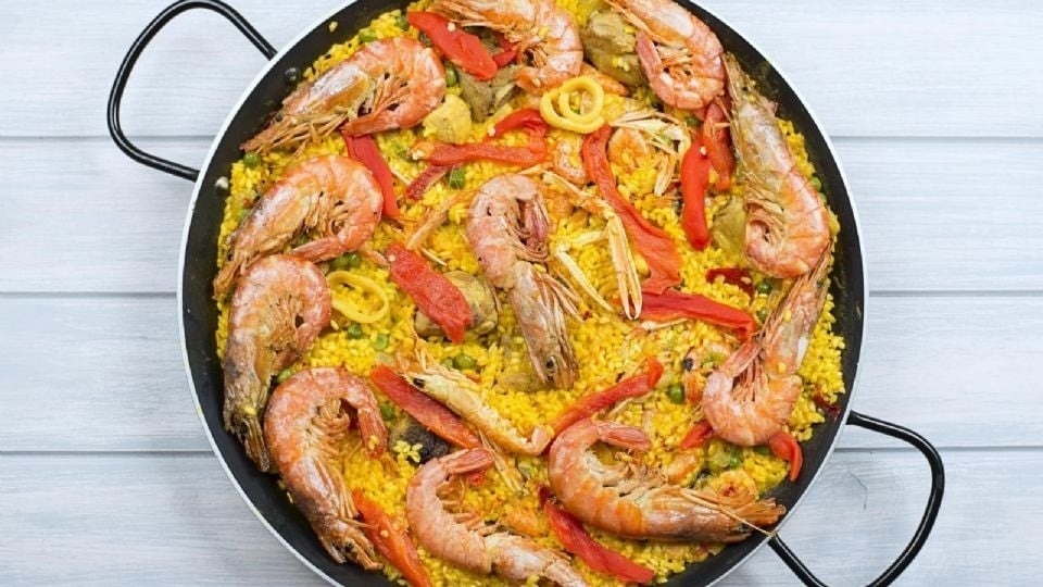 Los secretos para hacer una paella con receta familiar