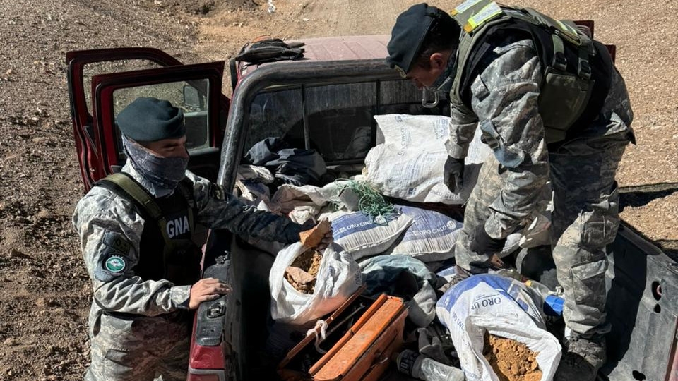 Detuvieron a cuatro mineros chilenos que estaban robando oro en San Juan