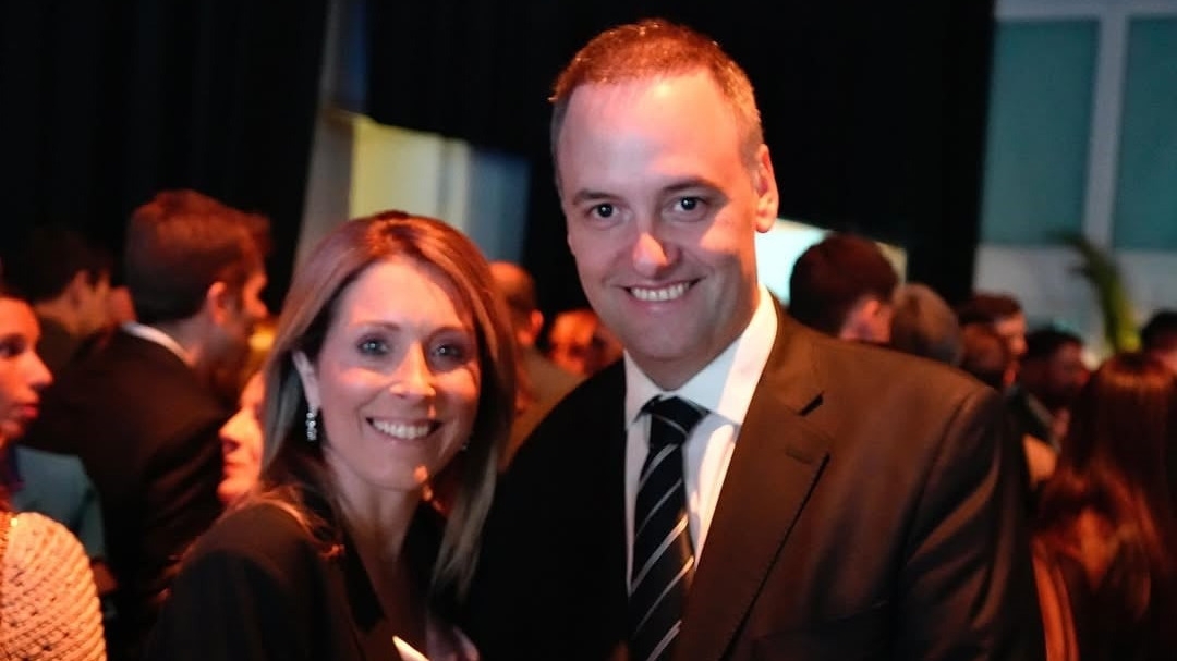 La escribana de Adorni había trabajado para narcos que usaban testaferros