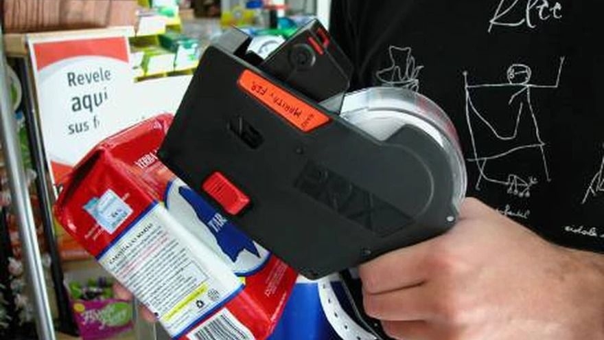 Mayoristas y supermercados actualizan sus listados de precios de hasta un 12%