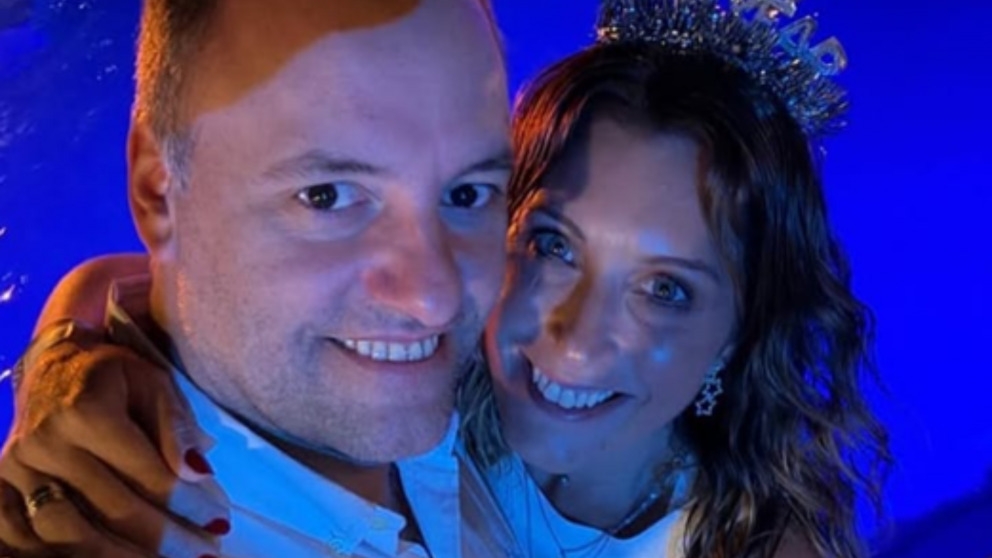 Un viaje no declarado a Aruba complica la situación judicial de Manuel Adorni