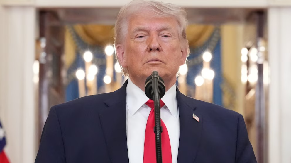 EEUU despliega operativo para rescatar piloto derribado en Irán