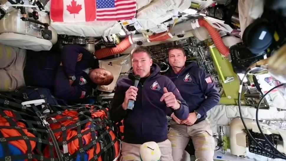 Los astronautas de Artemis II revelaron detalles de la misión y problemas técnicos