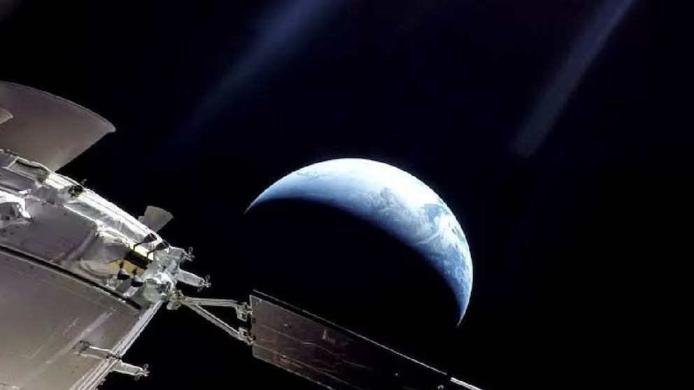 El microsatélite argentino cumplió su misión en Artemis II rumbo a la Luna