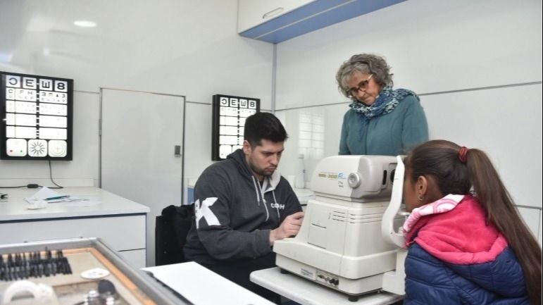 Operativo de salud visual en el CIC del Barrio Manantial
