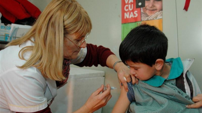 La vacunación antigripal llegará a las escuelas de San Juan a fines de abril