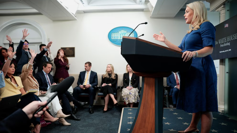 Casa Blanca exige a Irán abrir el estrecho de Ormuz sin restricciones