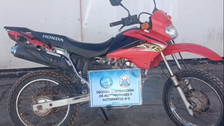 Secuestran moto robada que fue pagada con plata y chivos en 25 de Mayo