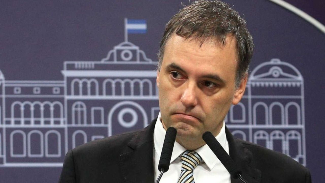 Investigan quién pagó el pasaje de la esposa de Adorni desde Nueva York