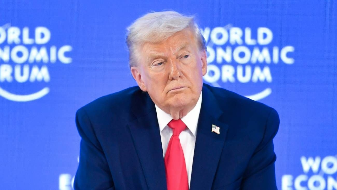 Trump denunció incumplimiento de Irán en Ormuz y alertó por cobros a petroleros