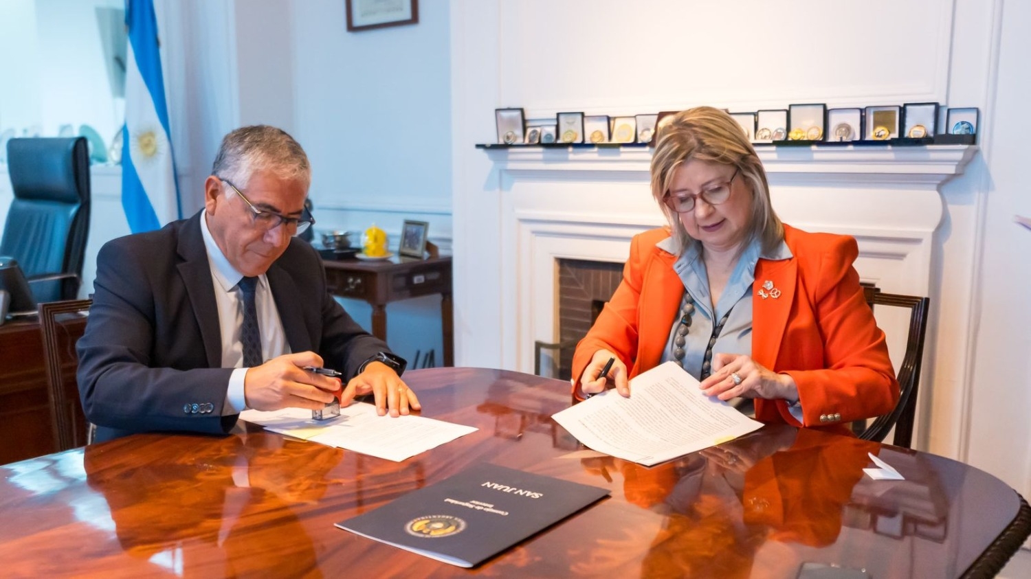 Provincia y Nación firmaron acuerdos para combatir el narcotráfico y trata de personas