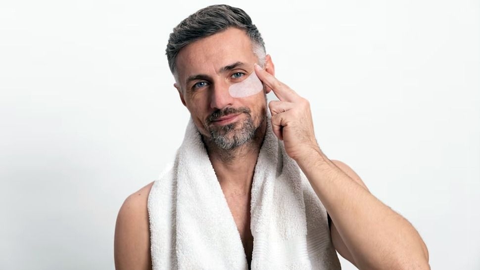 Anmat prohibió una crema antiage y varios cosméticos para hombres