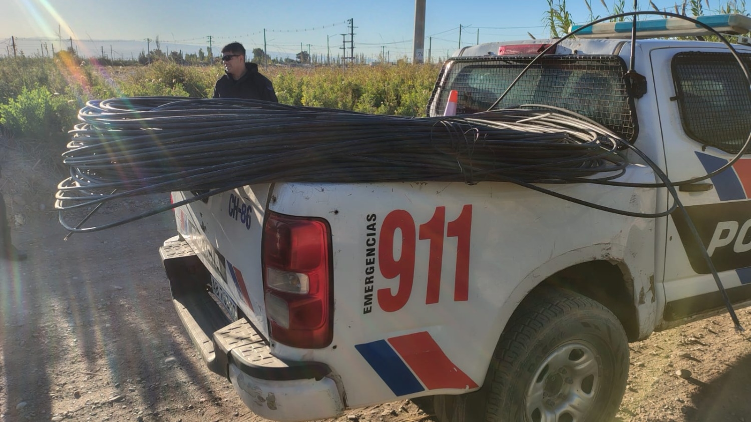 Investigan el origen de varios elementos secuestrados, entre ellos rollos de cables