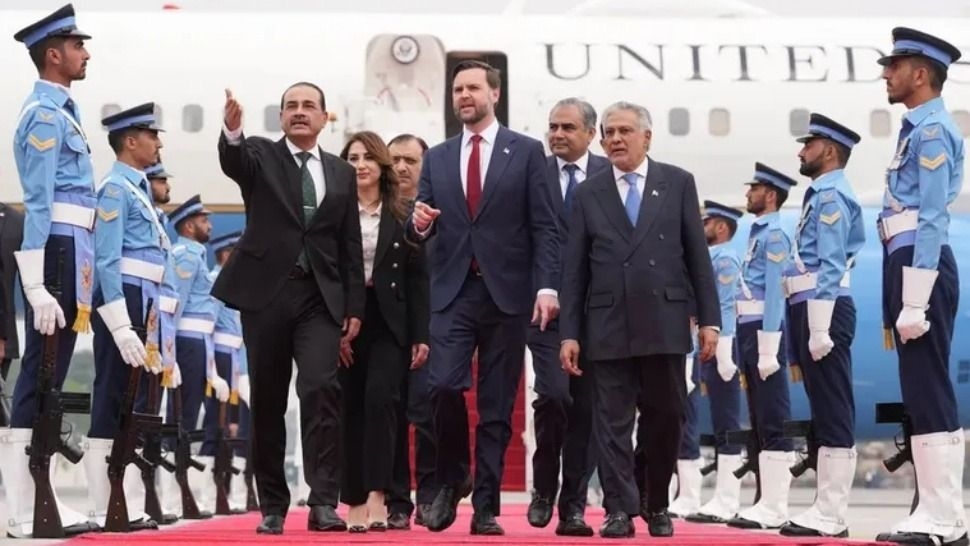 Irán y Estados Unidos inician negociaciones clave por la paz