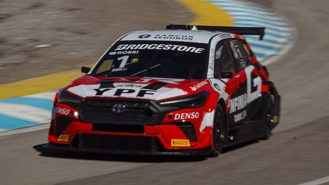 Matías Rossi voló en El Zonda y se quedó con la pole del TC2000