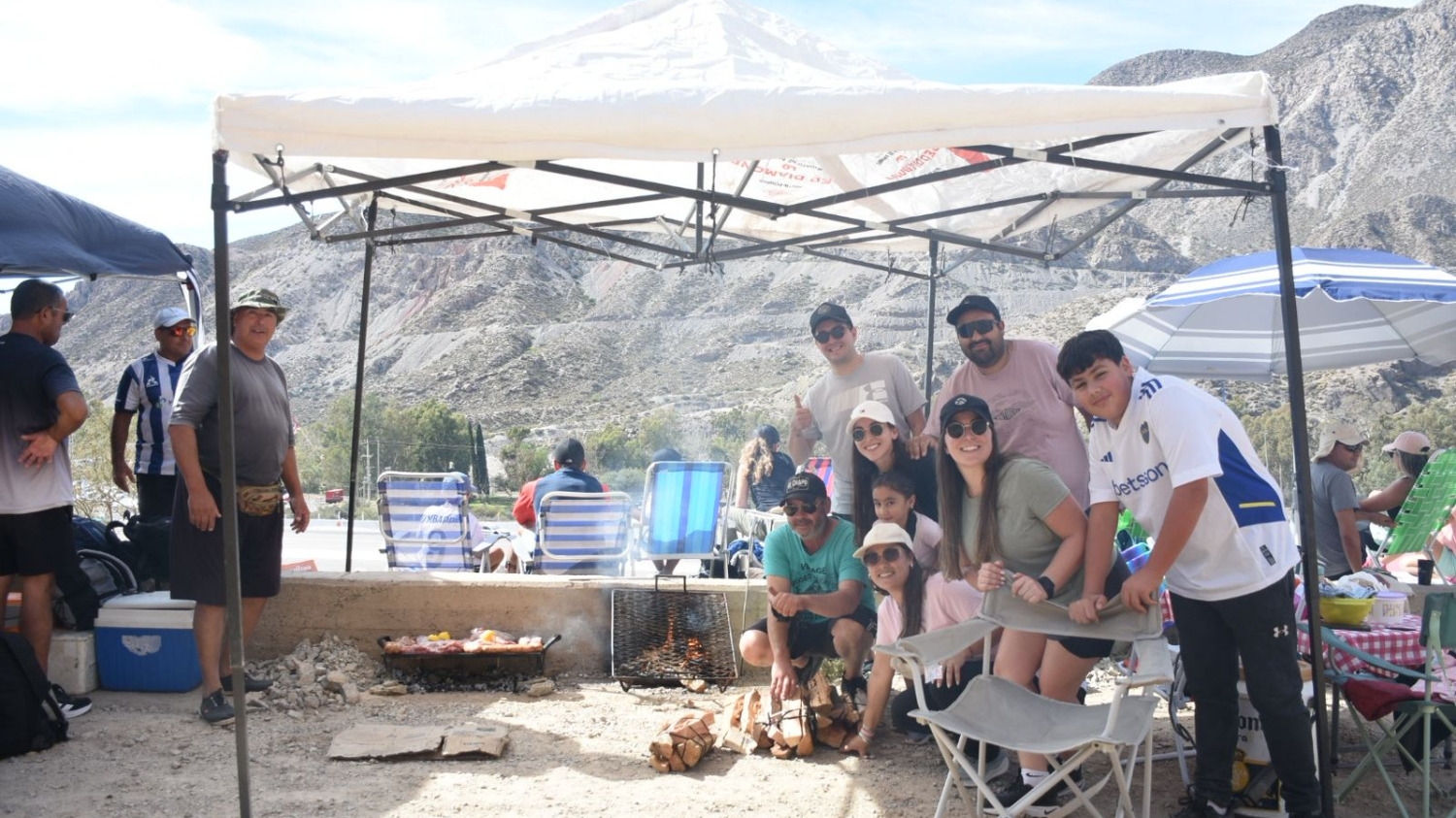 Buscate entre las fotos de la fiesta del automovilismo en "El Zonda"