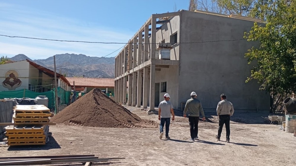 Con fondos mineros, la Escuela Técnica de Calingasta supera el 65% de avance Con fondos mineros, la Escuela Técnica de Calingasta supera el 65% de avance