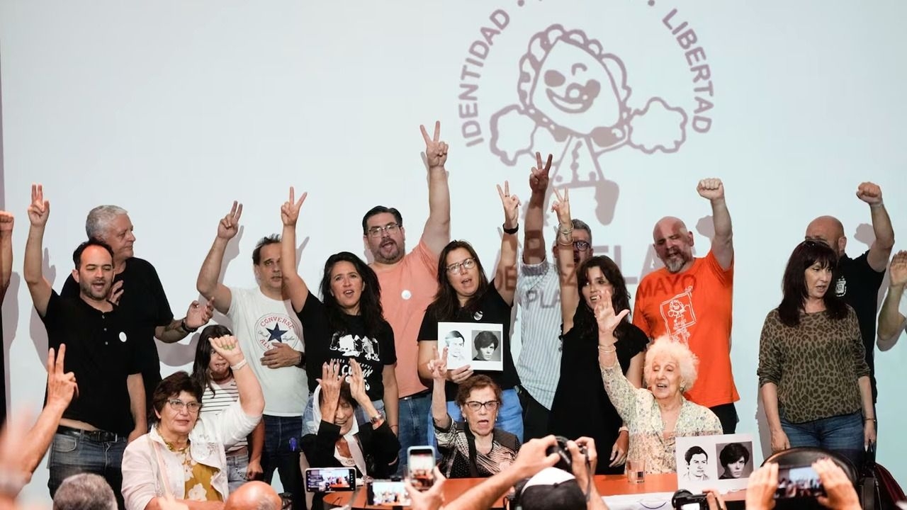 Se triplicaron consultas sobre identidad tras conmemorar los 50 años del golpe militar