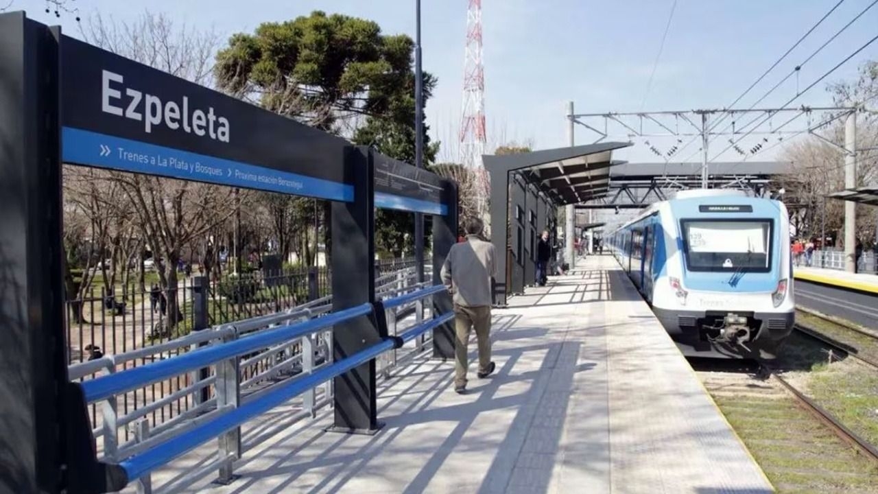 Una joven dio a luz con ayuda de la IA y fingieron encontrarla con su novio abandonada