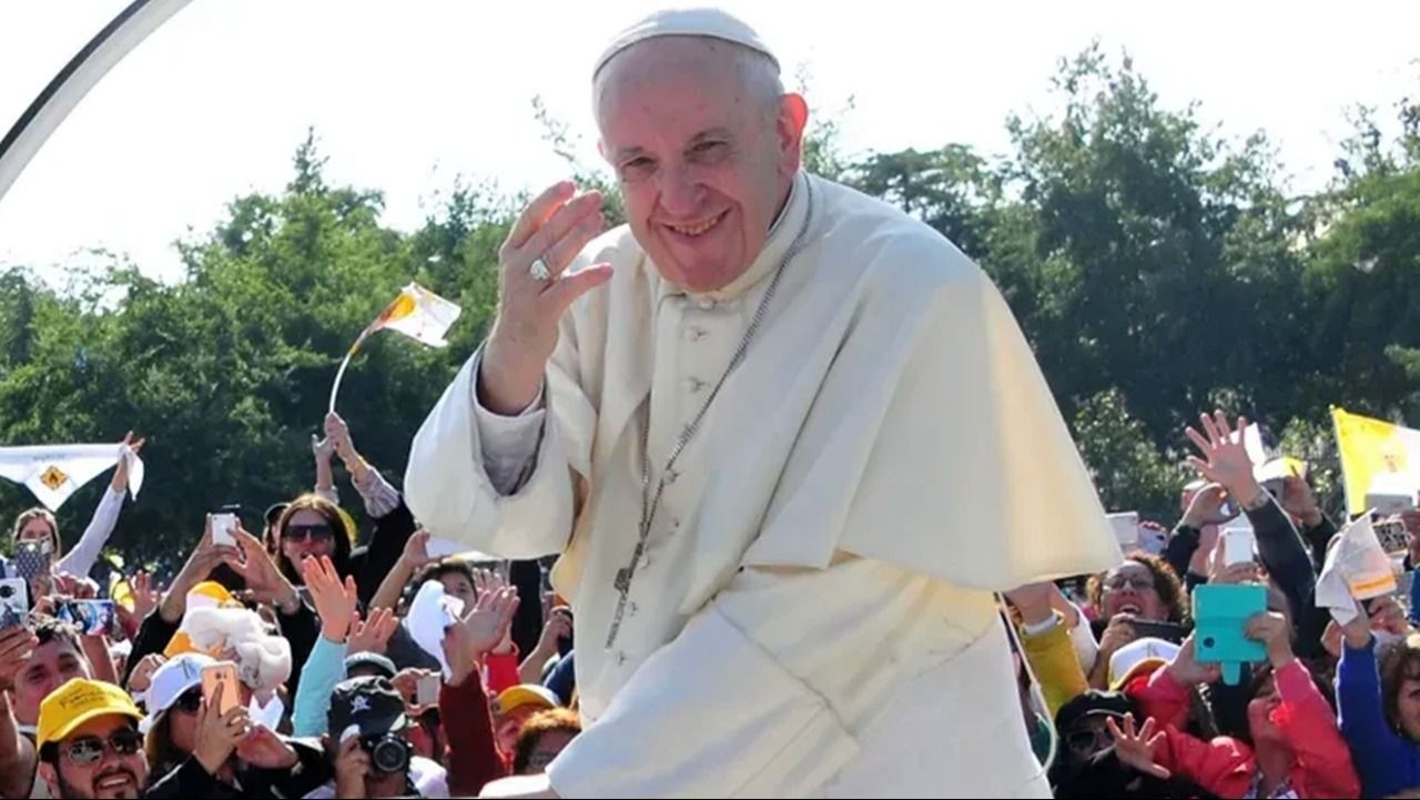 A un año de su muerte, homenajean al papa Francisco en Luján