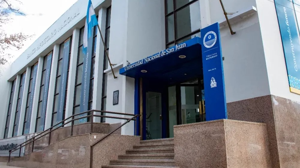 Chilenos en San Juan podrán hacer trámites y asesoría en el Rectorado de la UNSJ 