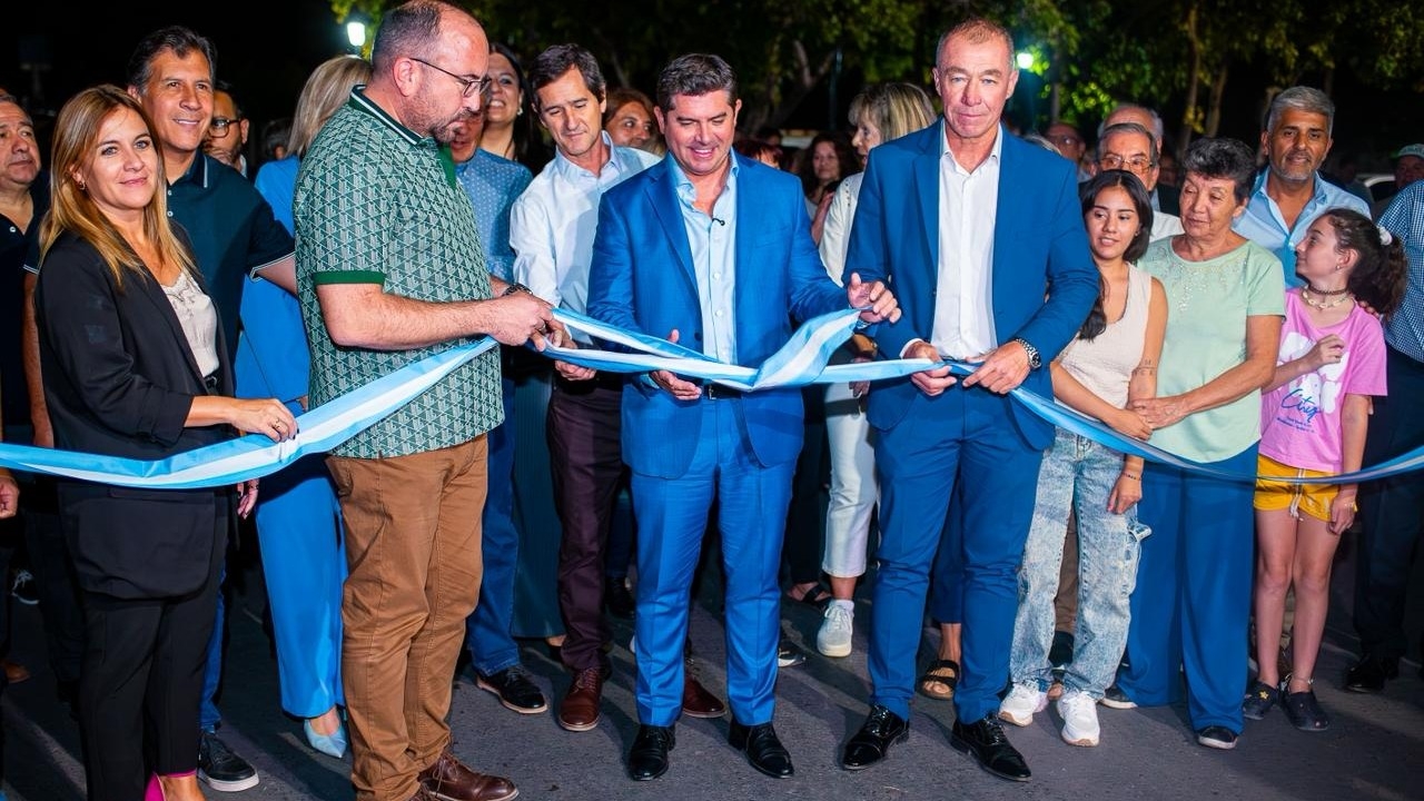 Inauguraron repavimentación en un barrio de Rivadavia y anunciaron obras