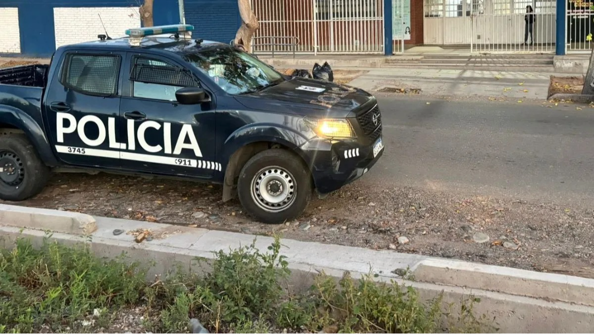 ¿Broma pesada? Un alumno llevó un arma de juguete a la escuela 