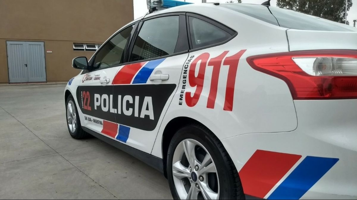 Detuvieron a dos delincuentes que balearon una casa en Santa Lucía