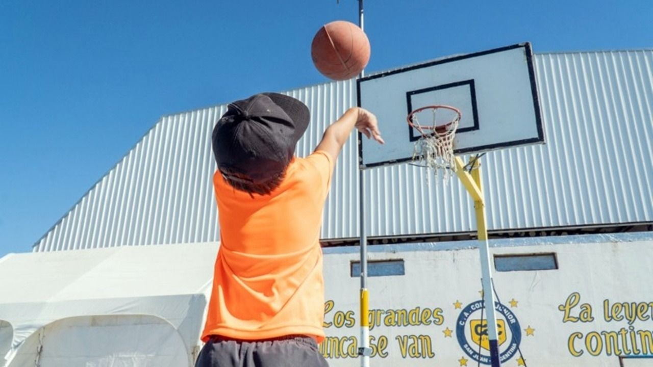 La prevención social llega a escuelas de iniciación deportiva para dar contención