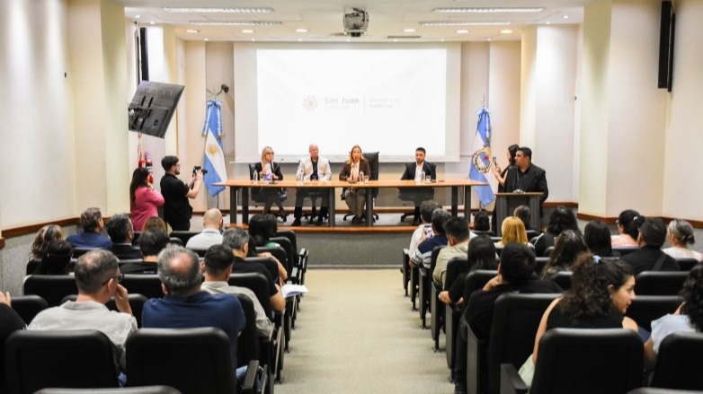 Impulsan la mesa ProNaPre de prevención laboral para el sector pistachero