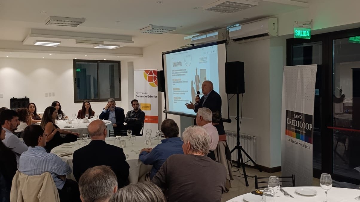 San Juan lanza Diverpymex para impulsar exportaciones de pymes locales