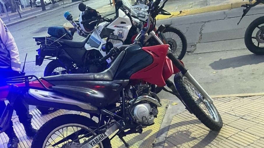 Lo buscaban por estar desaparecido, lo encontraron y lo detuvieron por robo