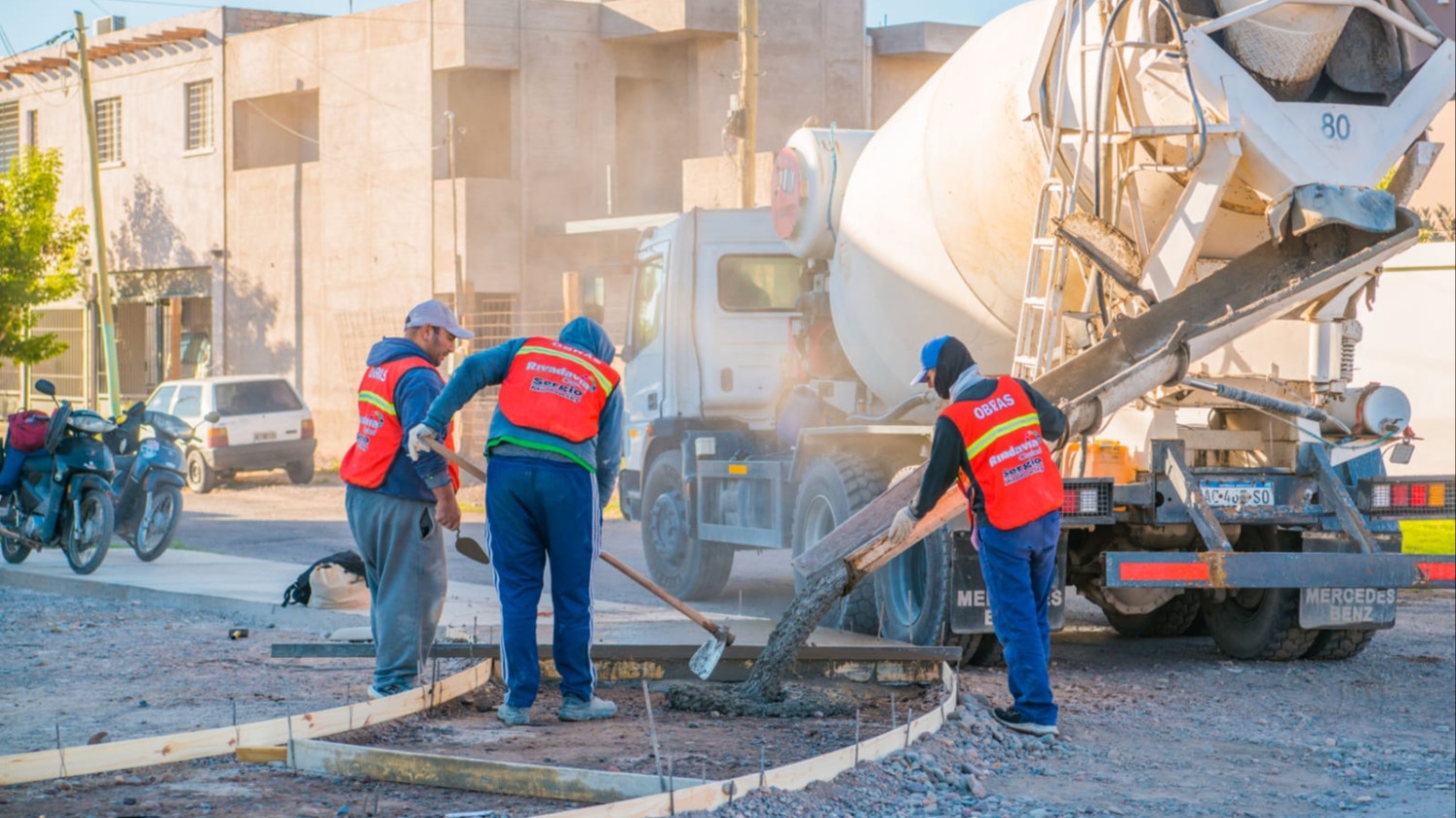 Rivadavia avanza con nuevas veredas en el barrio Del Bono Green